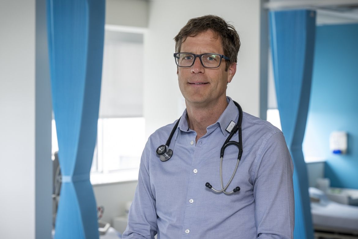 Dr. Chris Booth