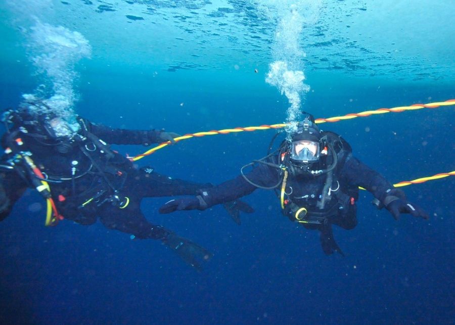 a diver in the canadian navy