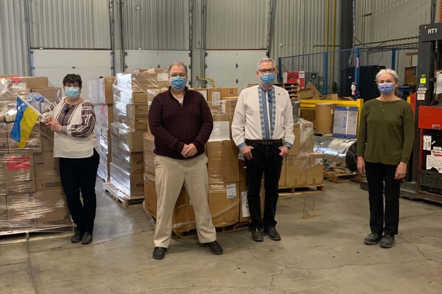 Dr. Kathie Doliszny, Scott Kelso from 3SO, Dr. Stephen Archer and Kathy Henry from SCI Logistics.